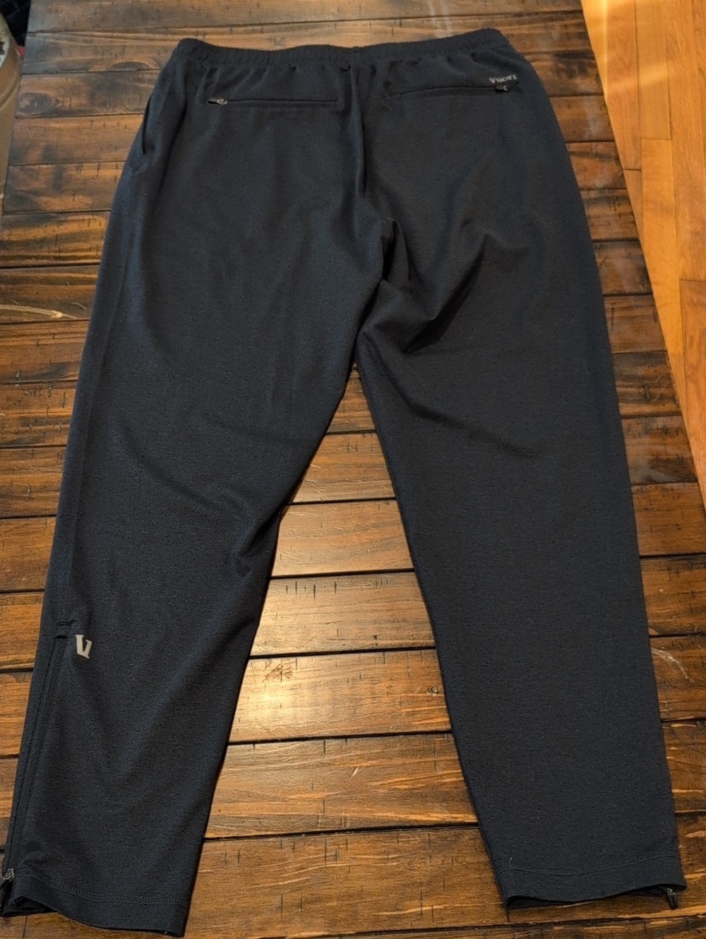 Vuori Sunday Performance Track Pant - Picture 10 of 10